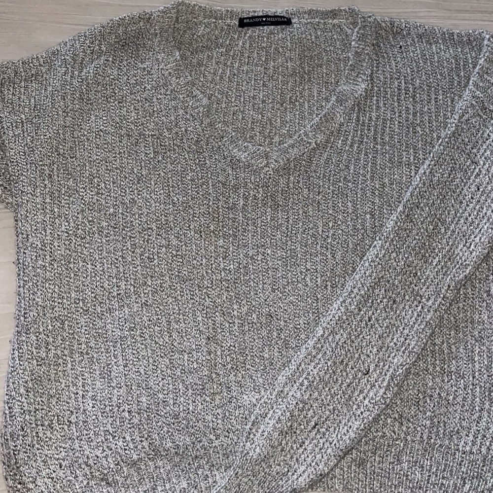 Brandy Melville sweater